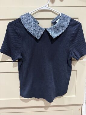 Francesca's Collections Navy Top with Textured Light Blue Peter Pan Collar